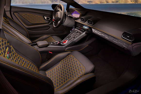 Huracan Interior-1